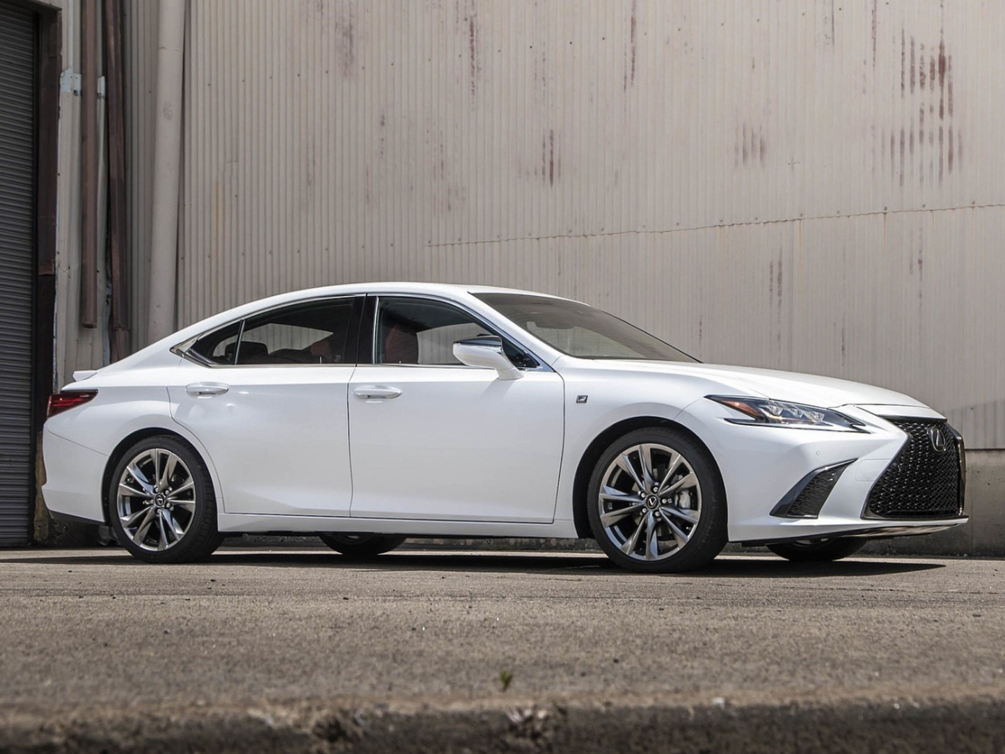 Lexus 250